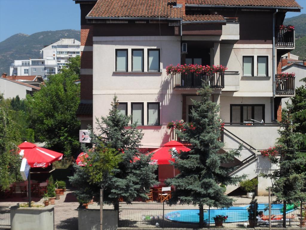 אוהריד Apartments Ristak מראה חיצוני תמונה