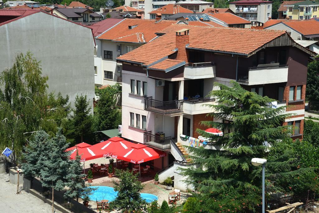 אוהריד Apartments Ristak מראה חיצוני תמונה