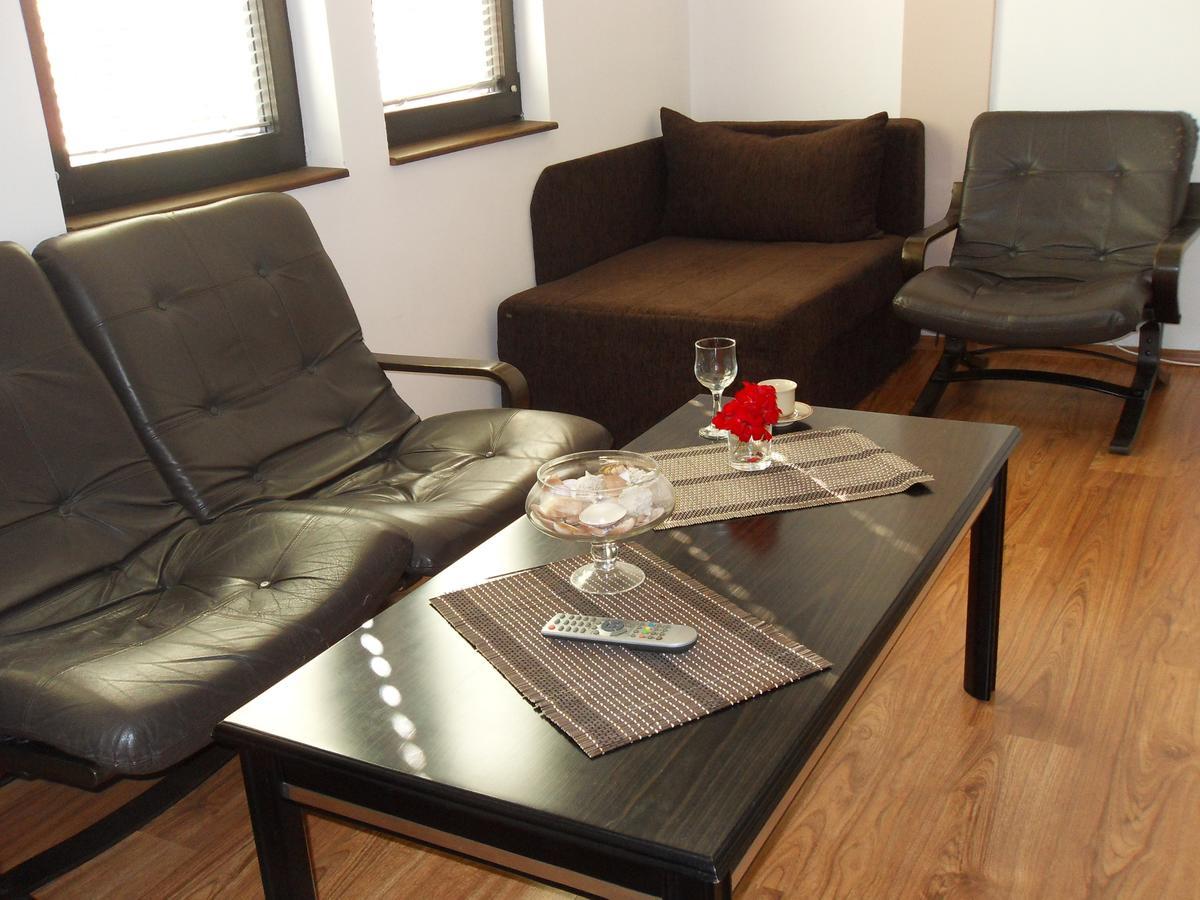 אוהריד Apartments Ristak מראה חיצוני תמונה