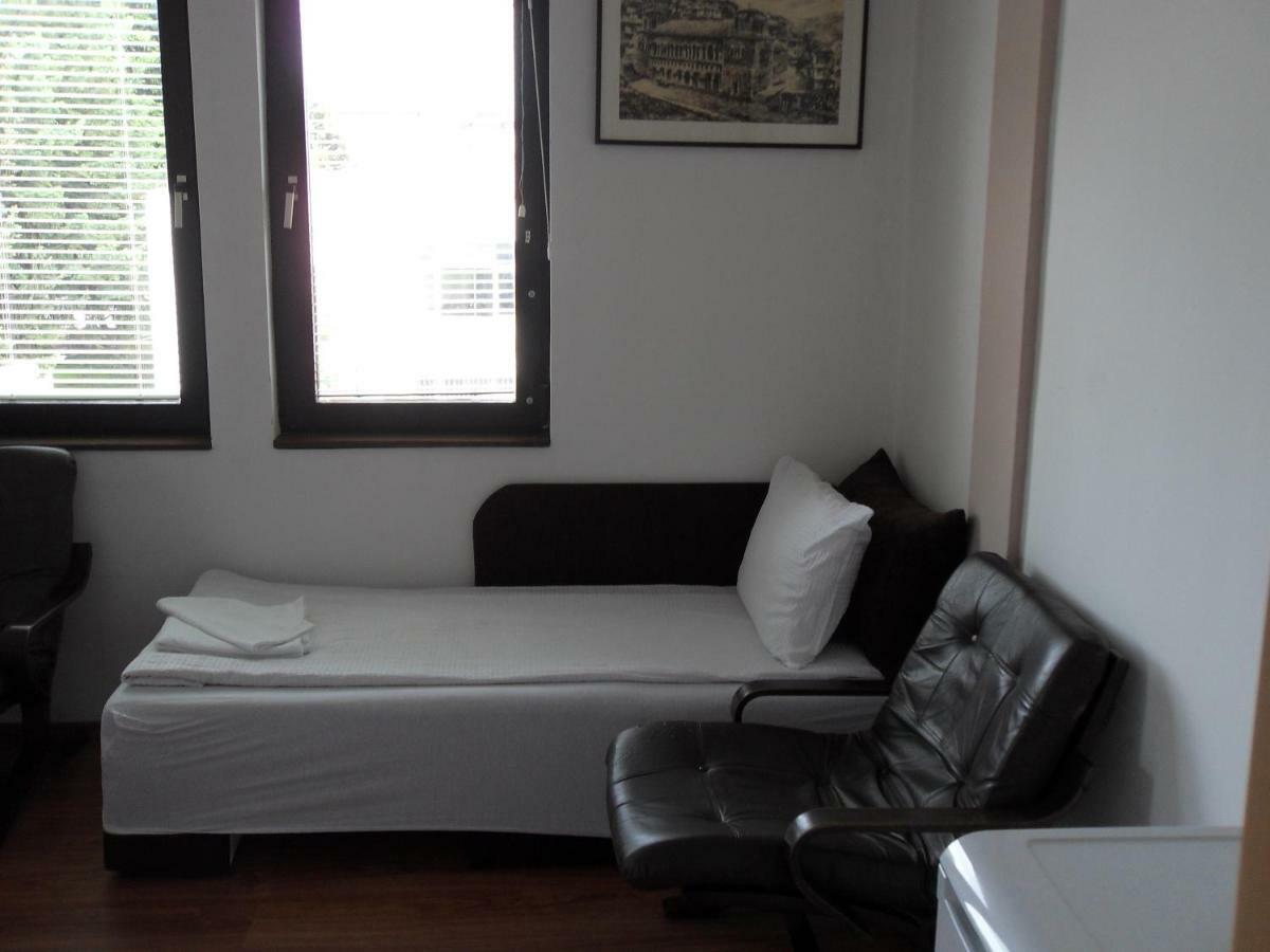אוהריד Apartments Ristak מראה חיצוני תמונה