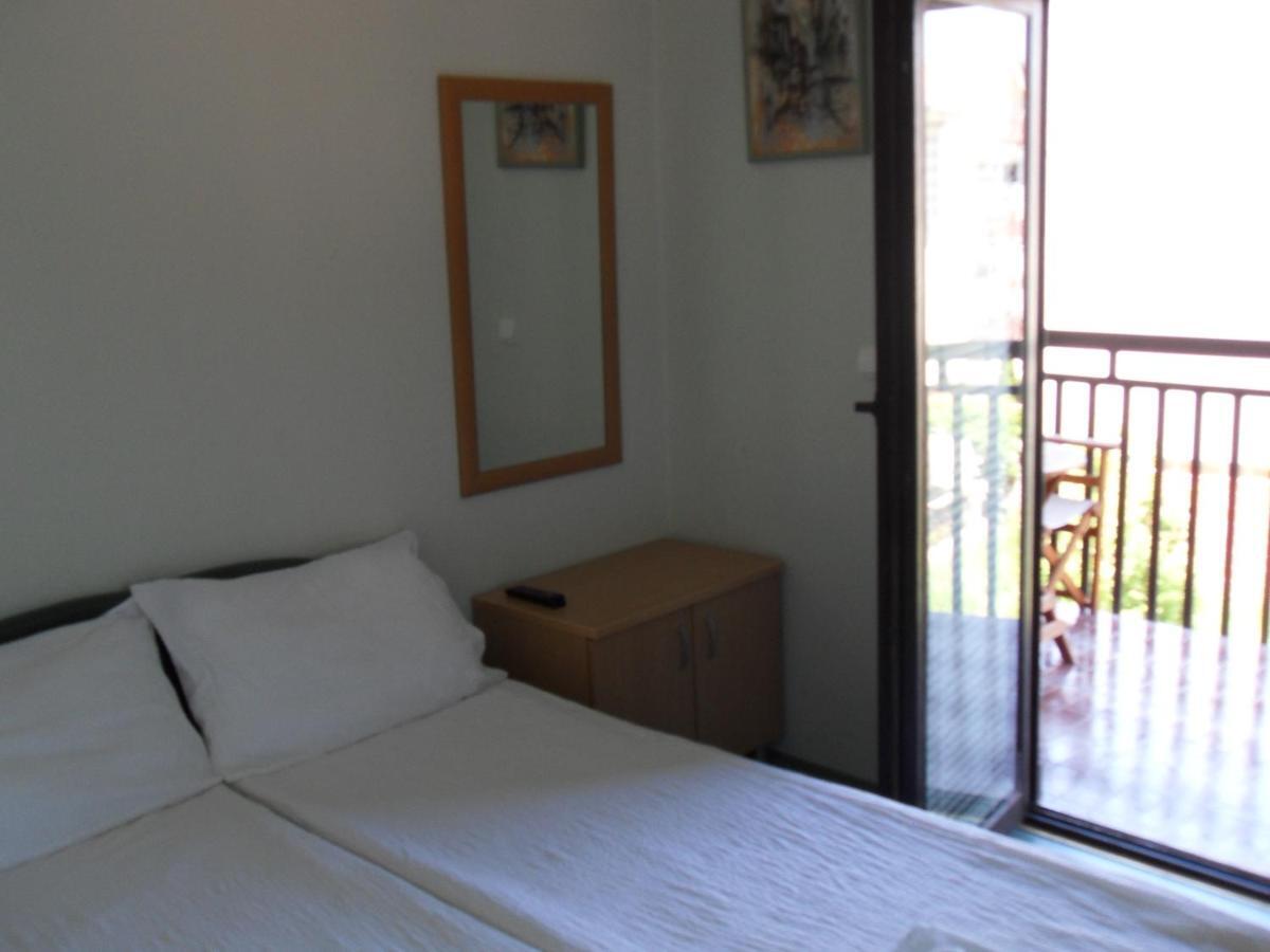 אוהריד Apartments Ristak מראה חיצוני תמונה